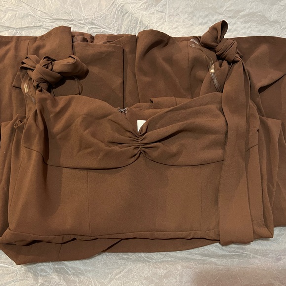 HOUSE OF CB 'Alicia' Cocoa Midi Sundress - Picture 7 of 13